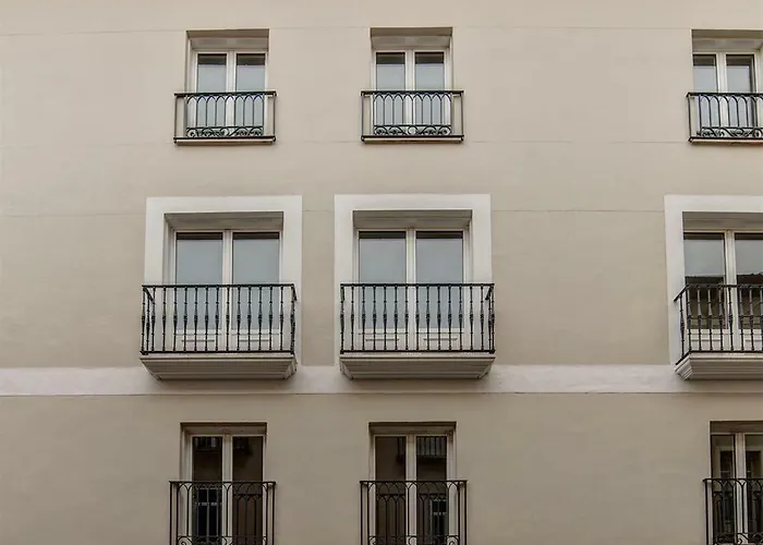 Living דירה Burgo